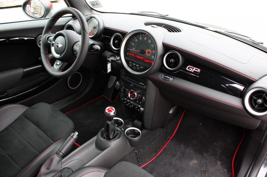  Mini Cooper GP JCW 2013 года  (фото 54 из 82)